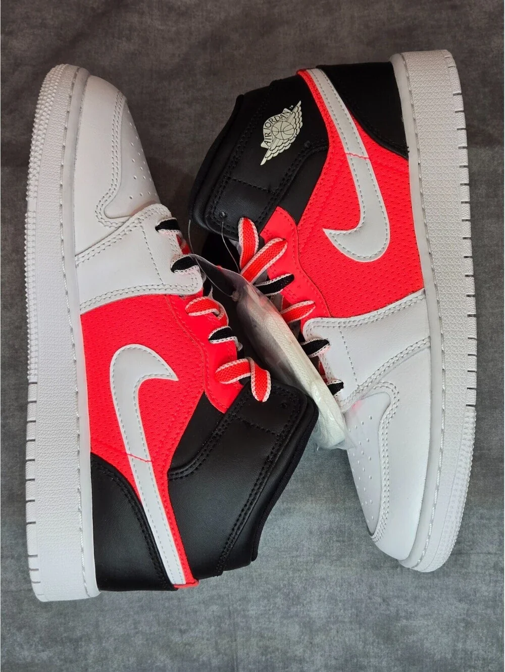 Air Jordan 1 Mid Special Edition - Black / White / Infrared 23 (FB4417-016) 5.5Y